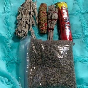 SAGE AND OTHER HERBS 🌿 TO BURN 🔥 FOR ZEN
